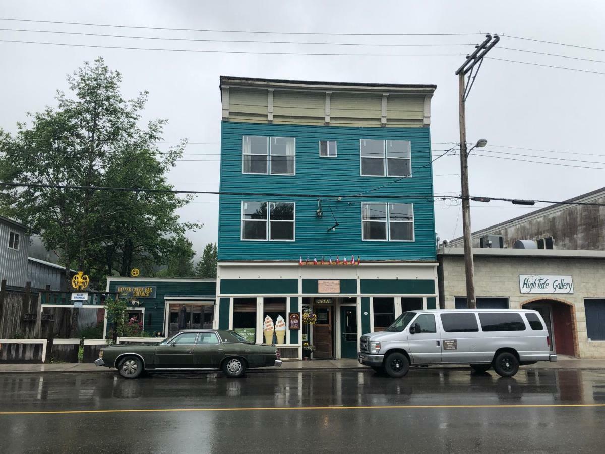 Historic Hotel Bayview Stewart 外观 照片
